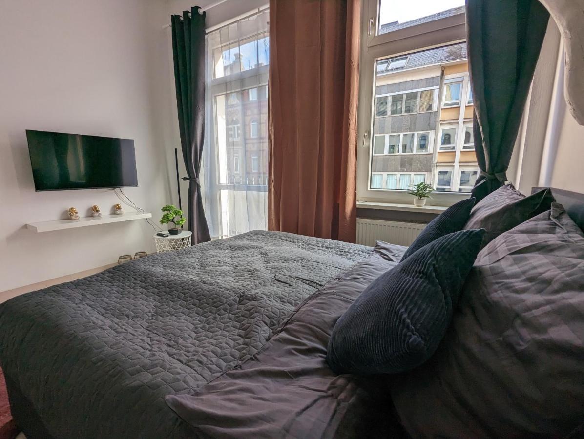 Schoenes Apartment Mitten In Der Stadt III Кобленц Екстериор снимка